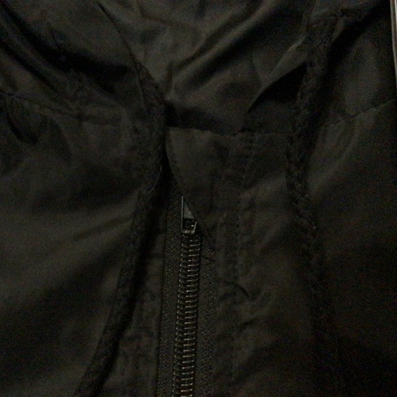 NWT Avoogue Ladies Waterproof Windbreaker, Sz L Black - Picture 5 of 12